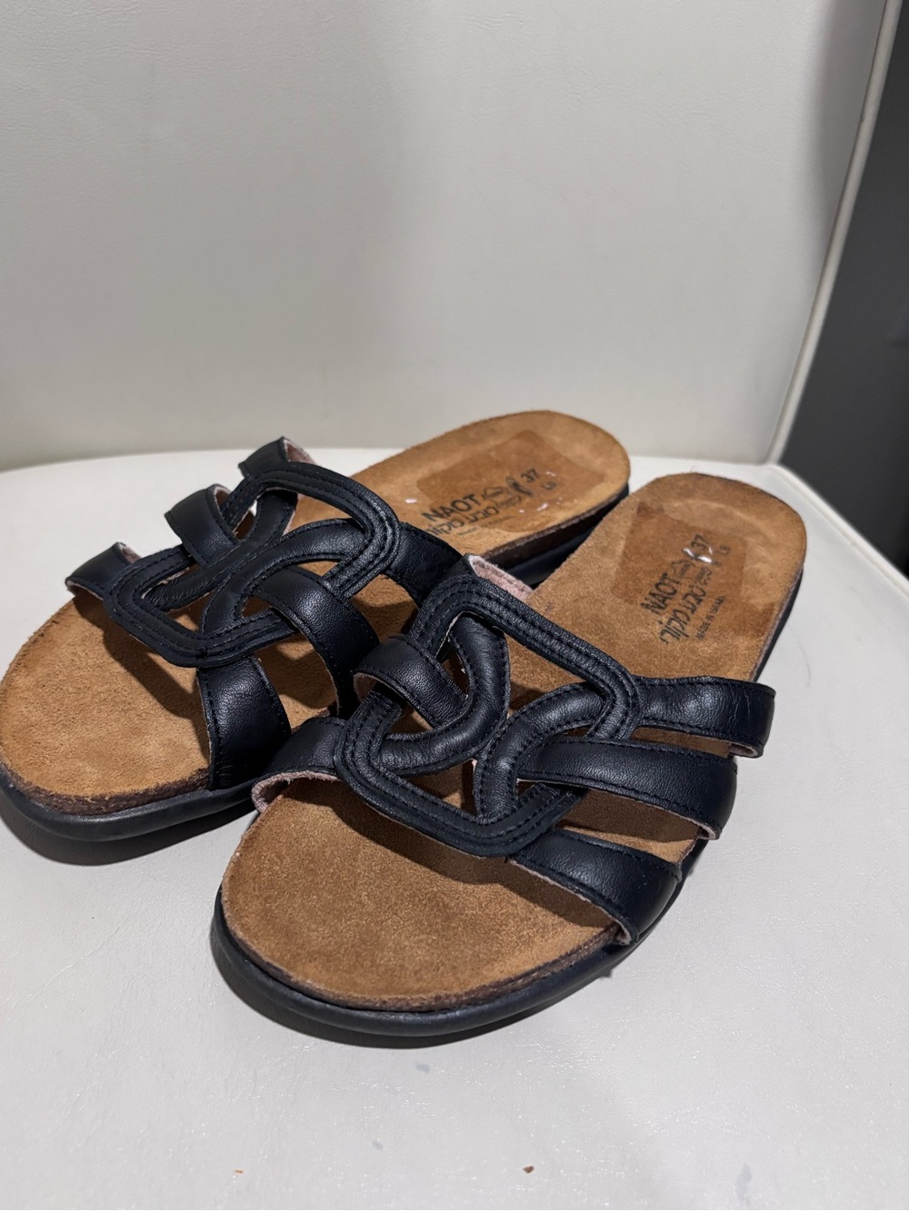 Naot Liv Black Leather Strap Slide Sandal Size 37 US 6 - Picture 2 of 6